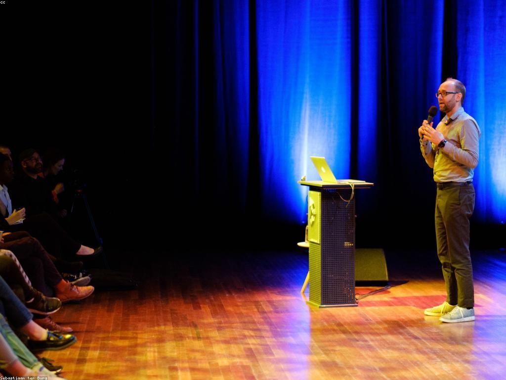 ព័ត៌មានថ្មី: ការប្រើប្រាស់សារព័ត៌មានថ្មីសម្រាប់ការប្រកួតប្រជែង